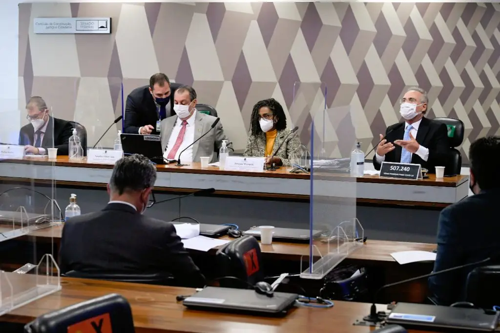 Jurema Werneck, associada do Inesc, na CPI da Covid-19.